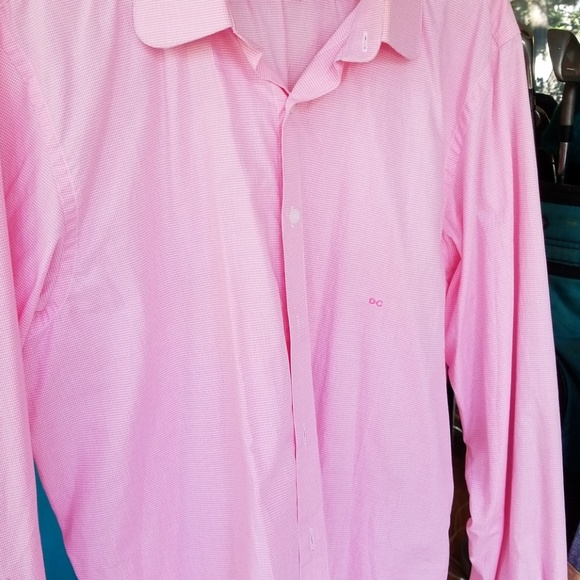 Custom men's shirt, missing button on color. - Picture 2 of 4
